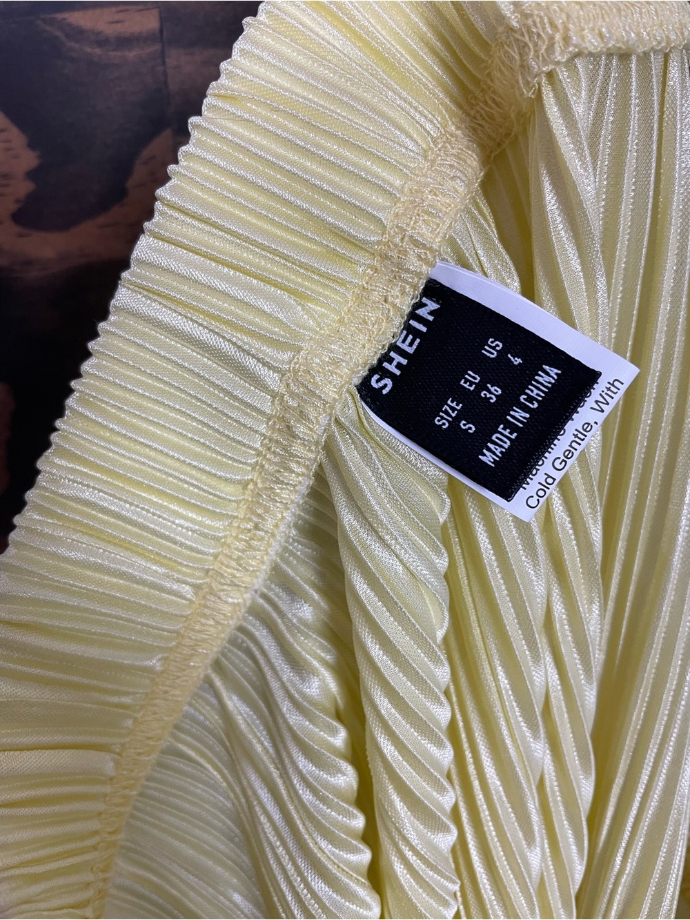 SHEIN | Shiny Satin Pleated Midi Skirt Soft Lemon Yellow Wavy Hem - Picture 4 of 4